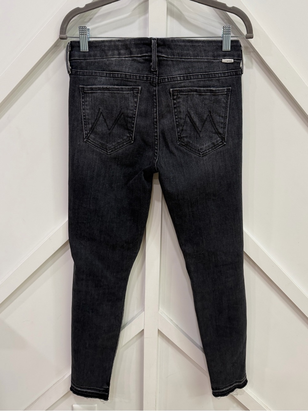 MOTHER The Looker Ankle Undone Hem Jeans - Stealing Shadows Black - Picture 5 of 7